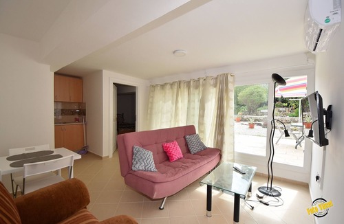 Arapkoy Apartment | 1 Bedroom poolside apartment