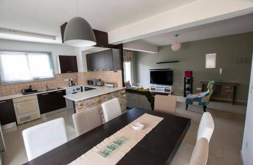 Lykabittos Apartment | 100 m² Apartment ∙ 2 bedrooms ∙ 4 guests