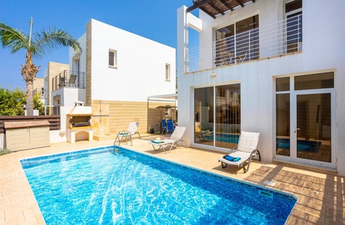 Paralimni Villa | 100 m² Villa ∙ 2 bedrooms ∙ 5 guests