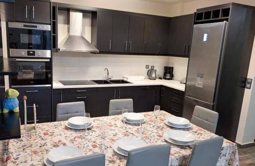 Eleios-Pronnoi Apartment | 110 m² Apartment ∙ 3 bedrooms ∙ 6 guests