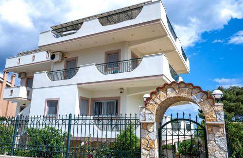 Kineta Apartment | 110 m² Apartment ∙ 3 bedrooms ∙ 8 guests