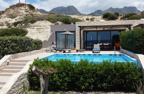 Fragkokastello House | 110 m² House ∙ 3 bedrooms ∙ 6 guests