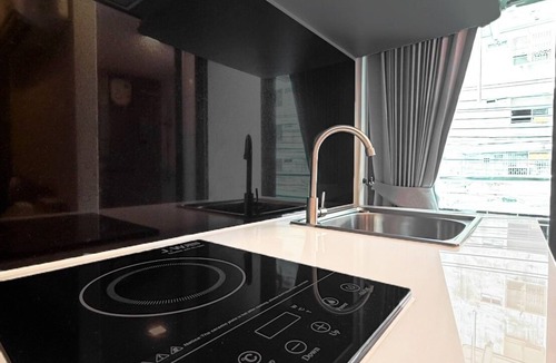 Don Muang Hotel | 12 The Residence Hotel