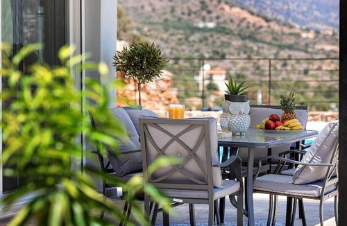 Agios Nikolaos Villa | 124 m² Villa ∙ 3 bedrooms ∙ 6 guests