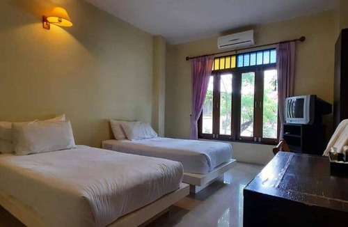 Samut Songkhram Resort | 125 m² Resort ∙ 4 bedrooms ∙ 10 guests