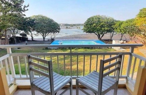 Samut Songkhram Resort | 125 m² Resort ∙ 4 bedrooms ∙ 10 guests