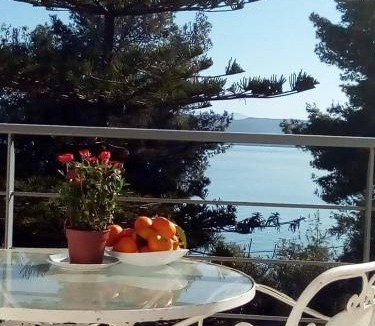 Chalcis Apartment | 130 m² Apartment ∙ 4 bedrooms ∙ 8 guests