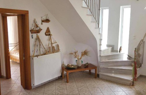 Aigialeia House | 130 m² House ∙ 4 bedrooms ∙ 8 guests