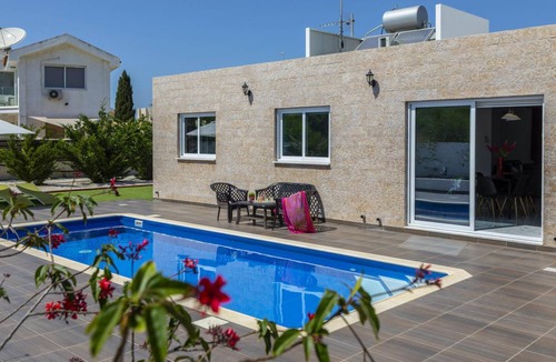 Protaras Villa | 130 m² Villa ∙ 3 bedrooms ∙ 6 guests