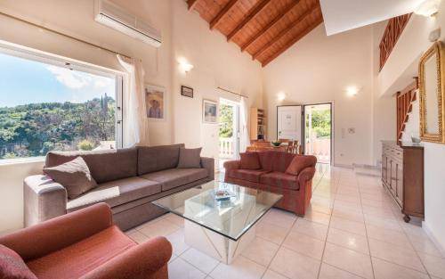 Romirion Hotel | 135 m² Hotel ∙ 3 bedrooms ∙ 8 guests
