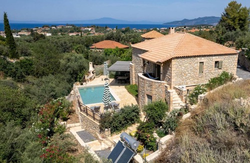 Lefktro House | 145 m² House ∙ 3 bedrooms ∙ 8 guests