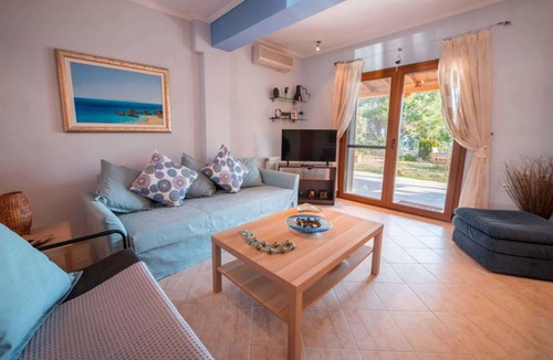 Afytos Villa | 147 m² Villa ∙ 3 bedrooms ∙ 8 guests
