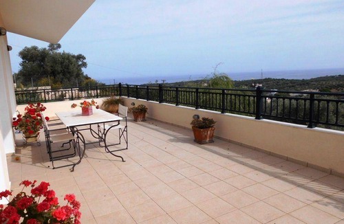 Adele House | 150 m² House ∙ 3 bedrooms ∙ 7 guests