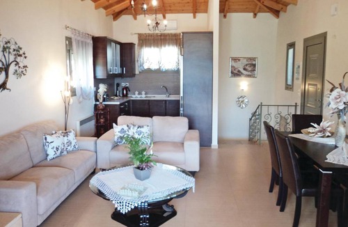 Lerna House | 150 m² Maisonette ∙ 4 bedrooms ∙ 9 guests