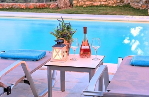 Kastellos House | 160 m² House ∙ 4 bedrooms ∙ 12 guests