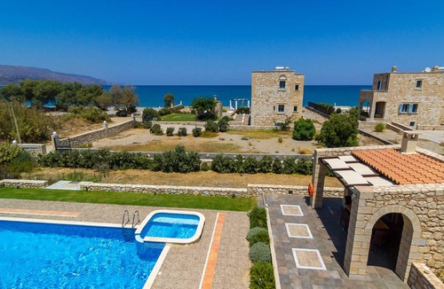 Rapaniana House | 165 m² House ∙ 4 bedrooms ∙ 8 guests