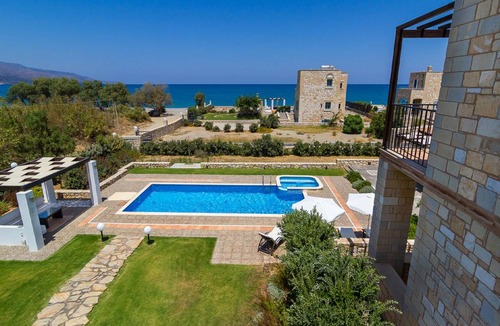 Rapaniana House | 165 m² House ∙ 4 bedrooms ∙ 8 guests