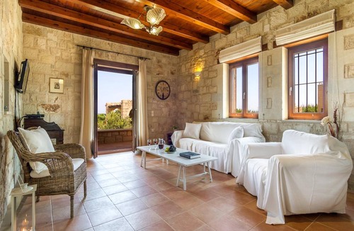 Rapaniana House | 165 m² House ∙ 4 bedrooms ∙ 8 guests