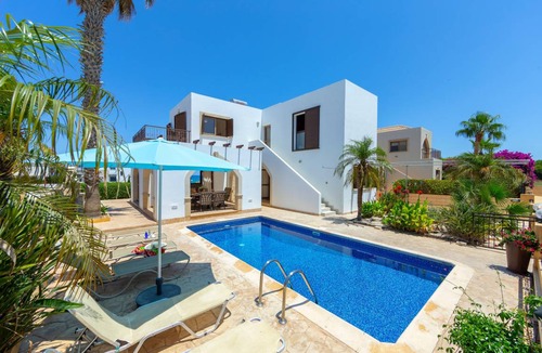 Pernera Villa | 170 m² Villa ∙ 4 bedrooms ∙ 8 guests