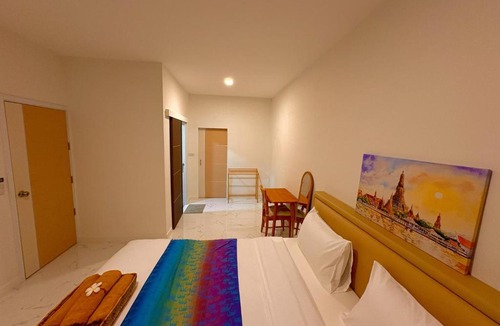 Lat Krabang Hostel | 177 Jin's Cozy Airport Home