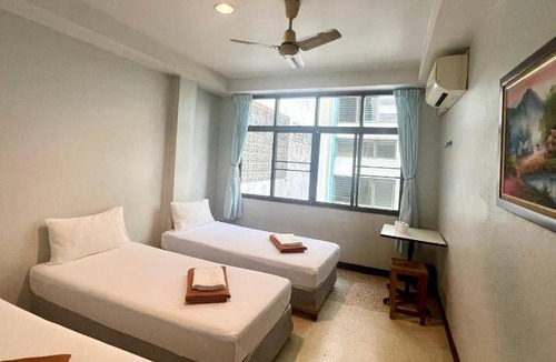 Chana Songkhram Bed & Breakfast | 18 m² Bed and breakfast ∙ 3 guests