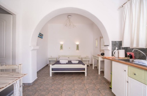 Paros House | 18 m² House ∙ 1 bedroom ∙ 2 guests