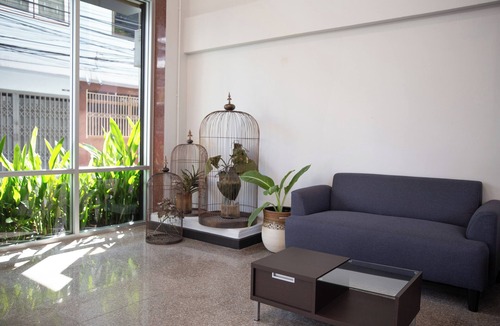 Si Phraya Hotel | 185 @ Surawong Hotel