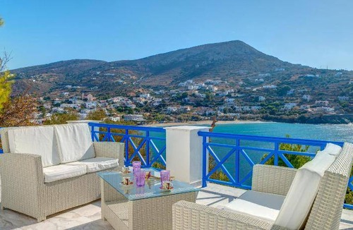 Kini House | 190 m² House ∙ 5 bedrooms ∙ 10 guests