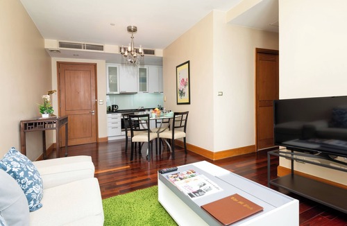 Yan Nawa Condo | 2 Bed Serviced Scenic SkyVilla