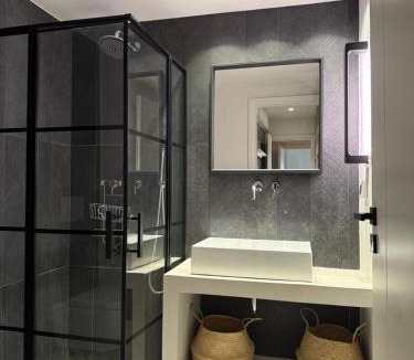 Chalandri Apartment | 2 Bedroom 2 Bath Modern Apartment