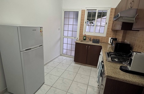 Agios Athanasios Apartment | 2-bedroom apartment in pleasant Agios Tychonas with AC