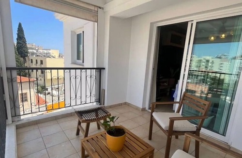 Larnaca City Centre Apartment | 2 bedroom flat in centre