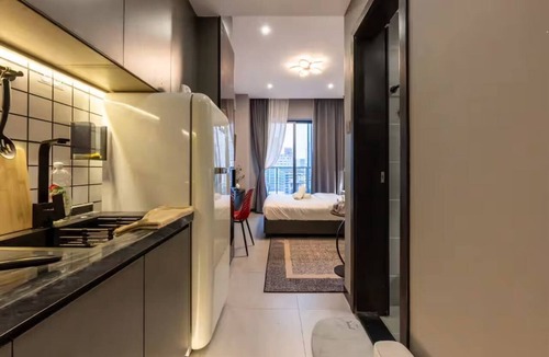 Tuol Kouk Hotel | 2-bedroom hotel in superb Phnom Penh with AC and fitness room