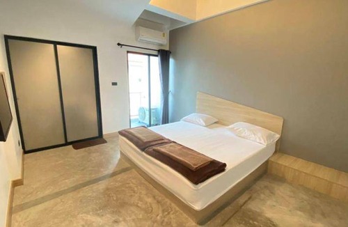 Rangsit Hotel | 20 m² Hotel ∙ 2 guests