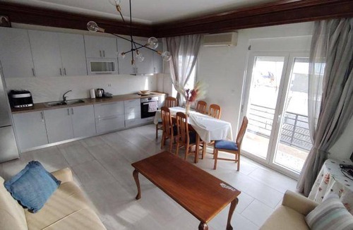 Kavala Apartment | 200 m² Apartment ∙ 5 bedrooms ∙ 12 guests