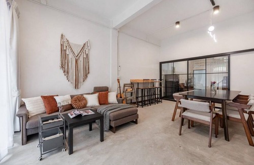 Wang Burapha Phirom House | 200 m² House ∙ 4 bedrooms ∙ 12 guests