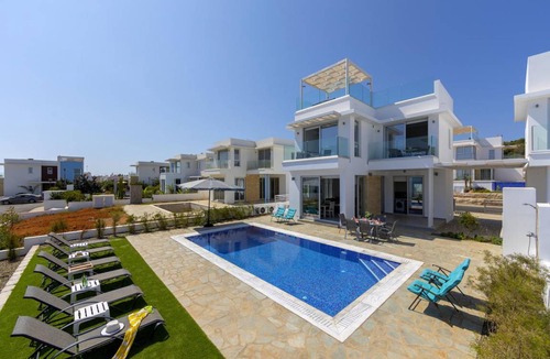 Protaras Villa | 200 m² Villa ∙ 4 bedrooms ∙ 8 guests