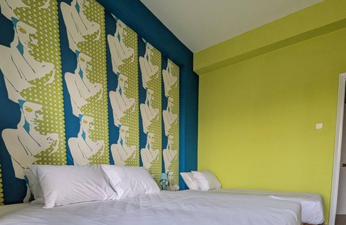 Kamena Vourla House | 202 | Okeania 3 persons 1st floor Seafront Room