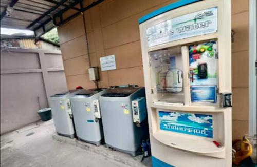 Chan Kasem Apartment | 203 Budget Room, wifiutilities, Bangkoks center