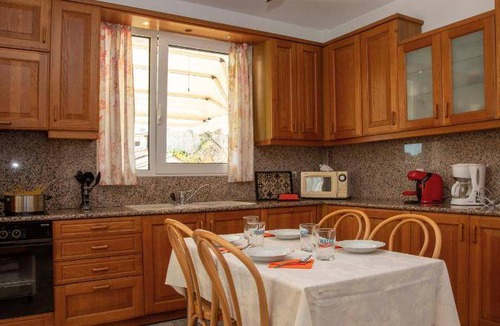 Kavala Villa | 229 m² Villa ∙ 6 bedrooms ∙ 15 guests