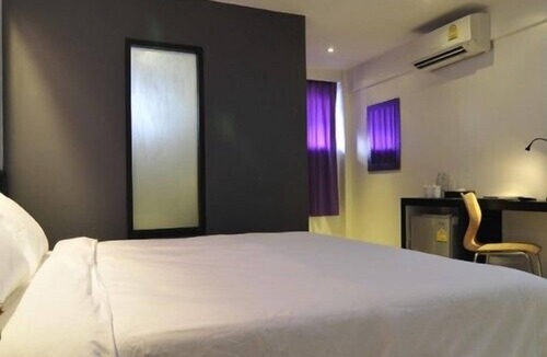 Khlang Hotel | @24 Boutique Hotel