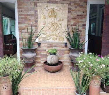 San Pa Thong Hotel | 24 m² Hotel ∙ 2 guests