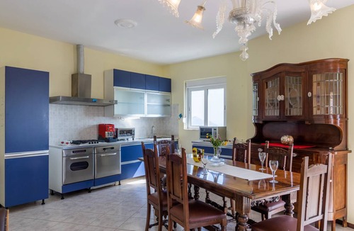 Sellia Villa | 240 m² Villa ∙ 7 bedrooms ∙ 15 guests