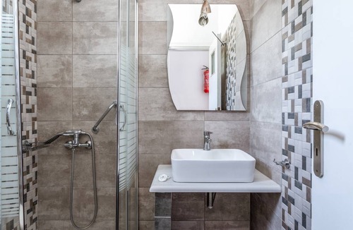 Batsi House | 28 m² House ∙ 1 bedroom ∙ 2 guests