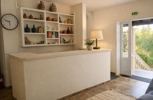 Gouvia House | 2BR Apt Balconies Pool 3