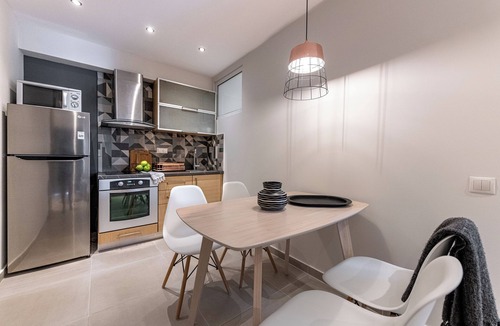 Katsarou Apartment | 2br Suite White gea with private pool no01