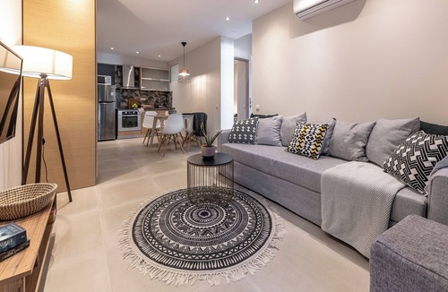 Katsarou Apartment | 2br Suite White gea with private pool no01