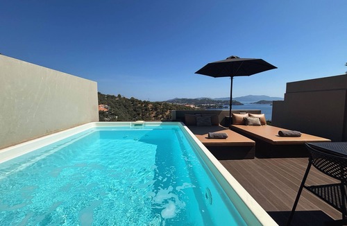 Katsarou Apartment | 2br Suite White gea with private pool no01