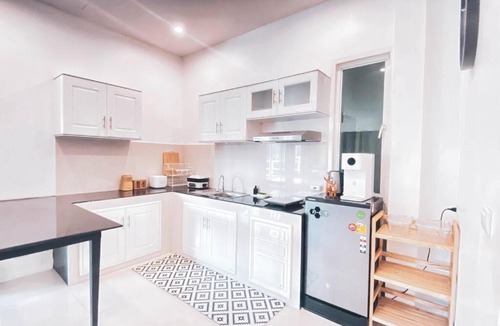 Kathu Villa | 3 Bdr pool villa Patong 芭东3卧室泳池别墅 远海景