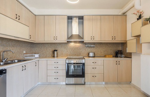 Heraklion Apartment | 3 Bedroom Spacious Modern Apartment with Patio